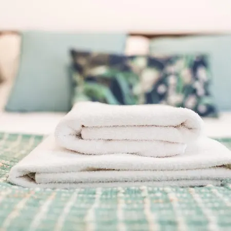 Guestready - Eclectic Haven In The Heart Of Apartment Porto