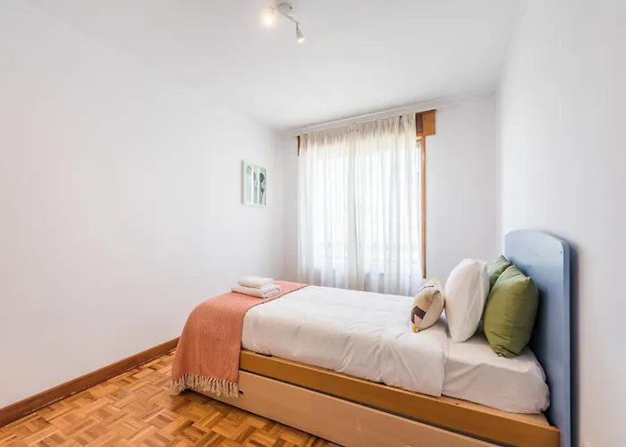 Апартаменты Guestready - Eclectic Haven In The Heart Of Порту